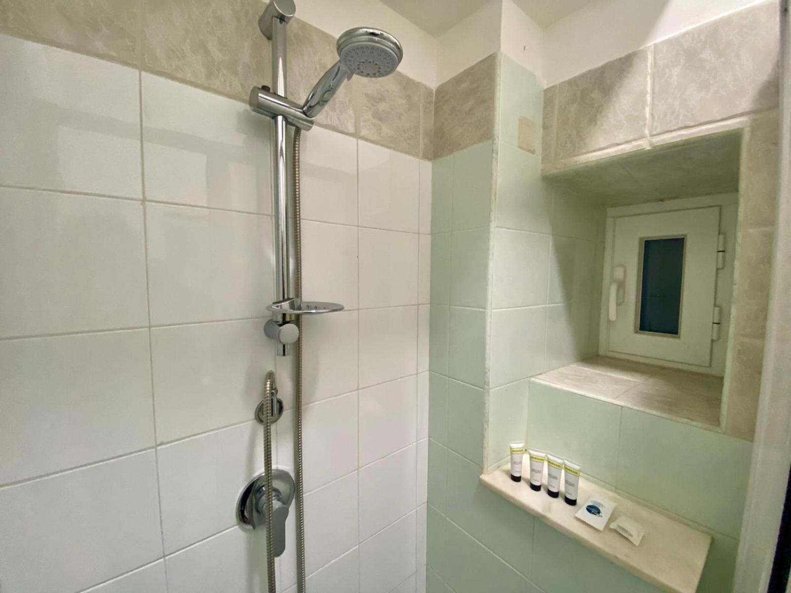 Petit Bijou Apartment Civitavecchia Exterior foto